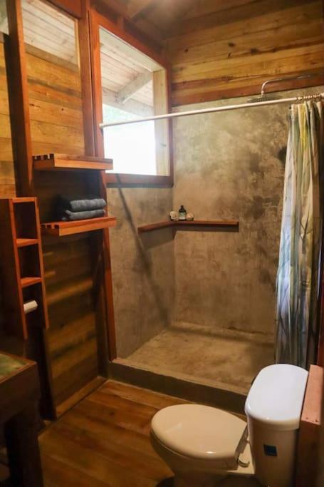 Jungle Beach 2 Bedroom Cottage โบกัสทาวน์ ภายนอก รูปภาพ